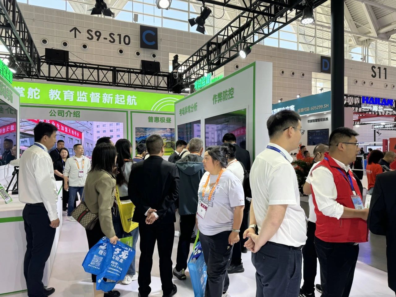 mg冰球突破·豪华版(试玩)官方网站