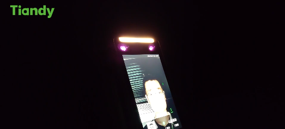 mg冰球突破·豪华版(试玩)官方网站